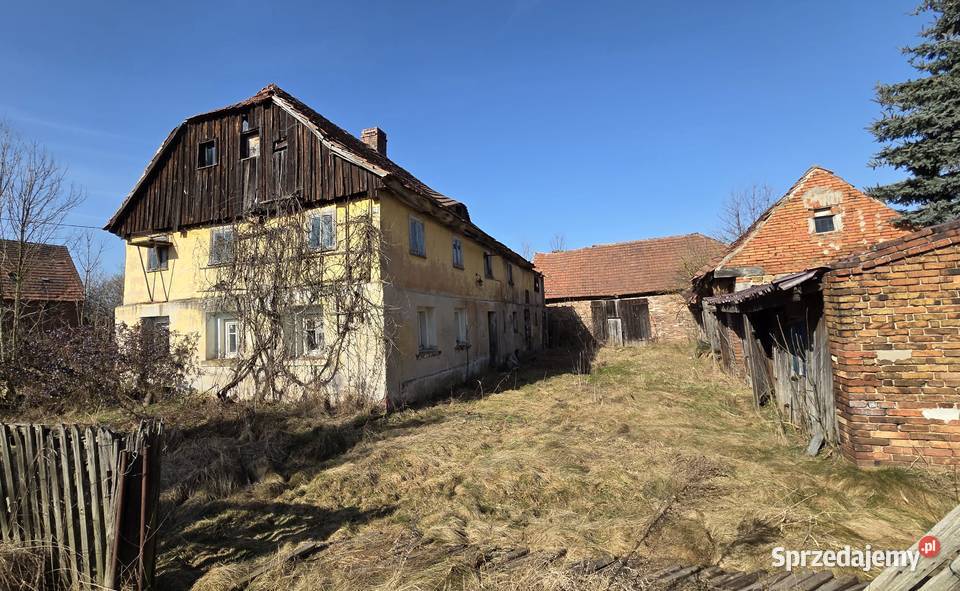 Dom przysłupowy z zabudowaniami gospodarczymi do Henryków Lubański