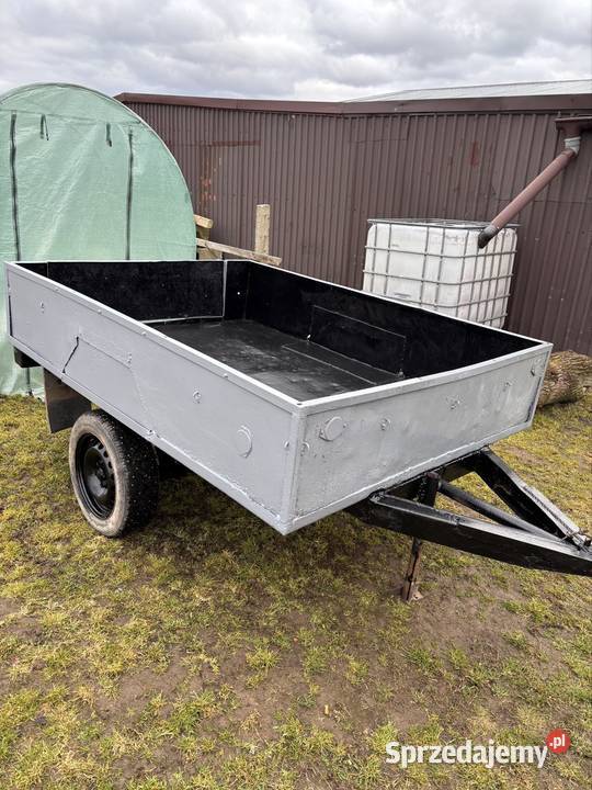 Sprzedam przyczepkę ciągnikową lubelskie Agatówka sprzedam
