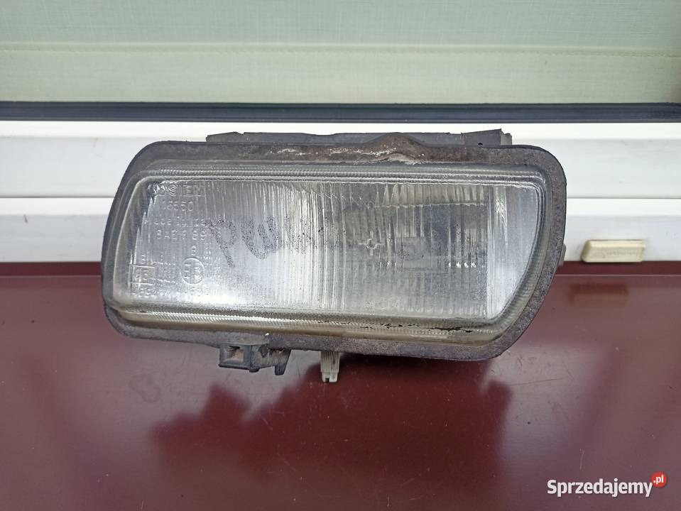 Peugeot 605 halogen w zderzak przedni lewy Sieradz