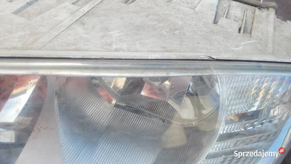 SKODA OCTAVIA II LAMPA LEWA PRZOD REFLEKTOR LEWY osobowe Oświetlenie śląskie Ruda Śląska