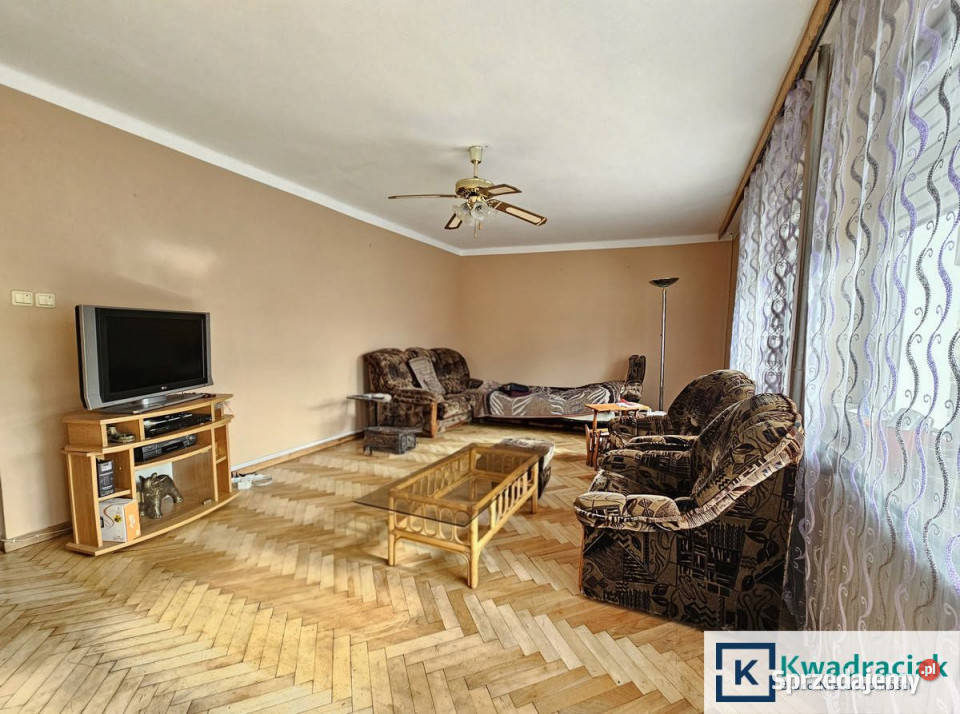 Dom bliźniak sprzedam Sanok Białogórska 110m2 3 piętra i więcej sprzedam