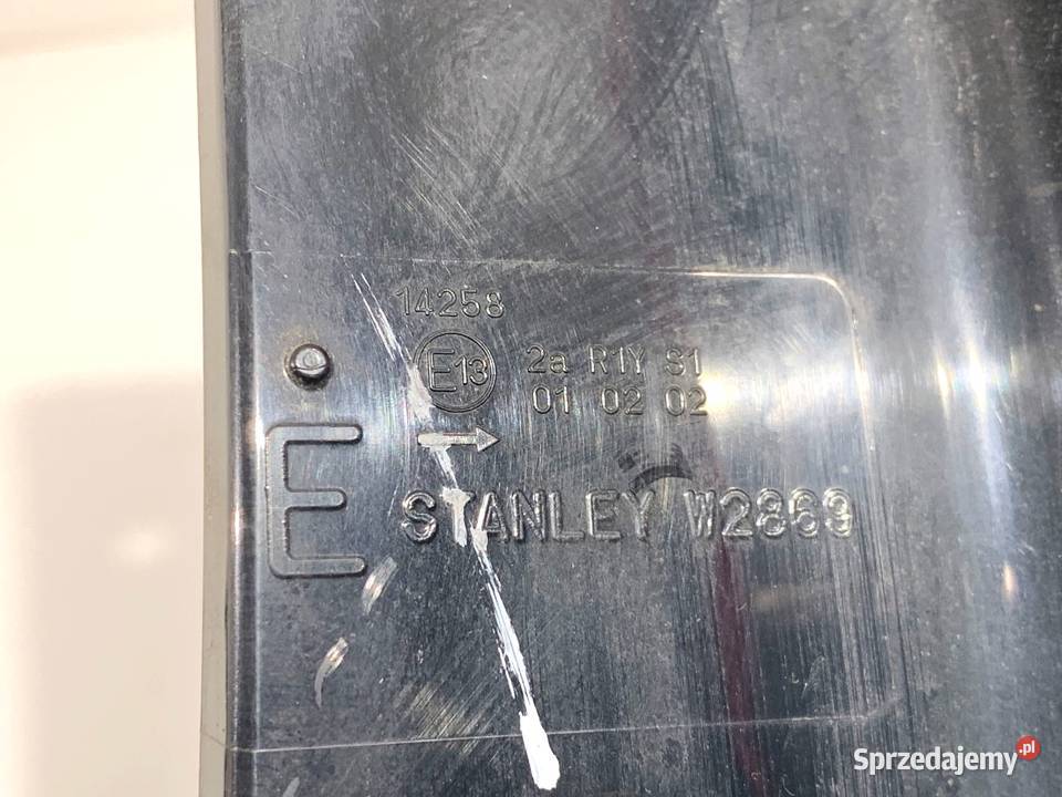 LAMPA PRAWY TYŁ MITSUBISHI OUTLANDER III SUV