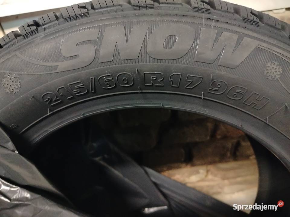 Opona zimowa 215 60 R 17 sprzedam