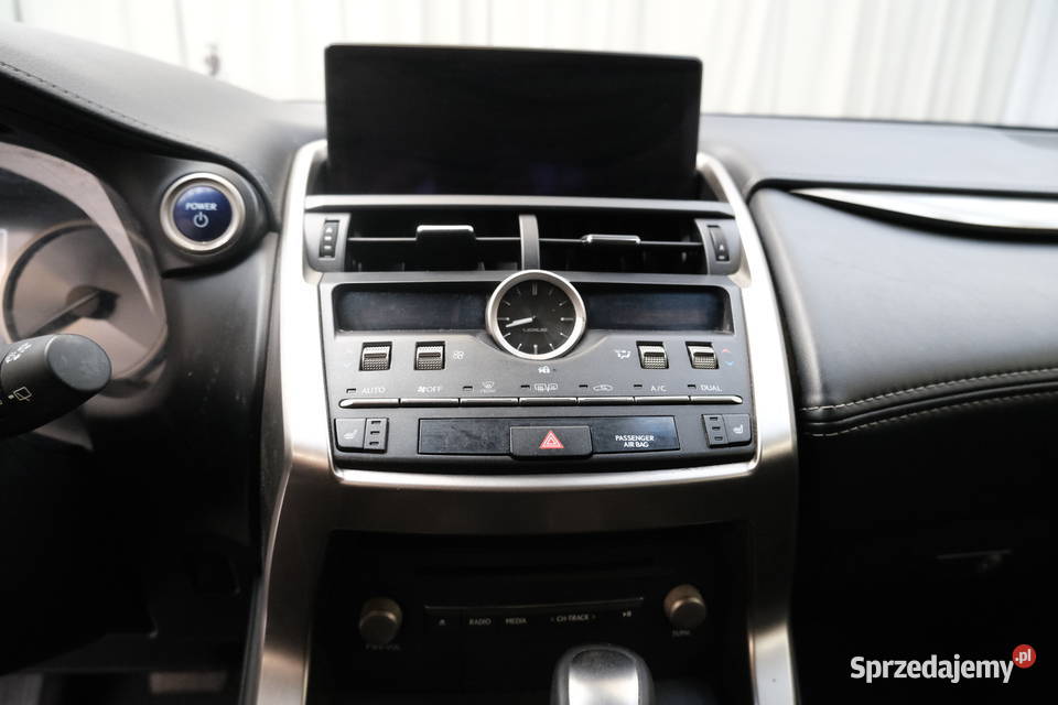 LEXUS NX300H 2018 249400 ccm 155 Warszawa