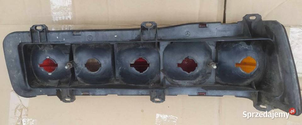 MercedesBenz W123 1980 Lampa lewy tył Hella Łagiewniki sprzedam