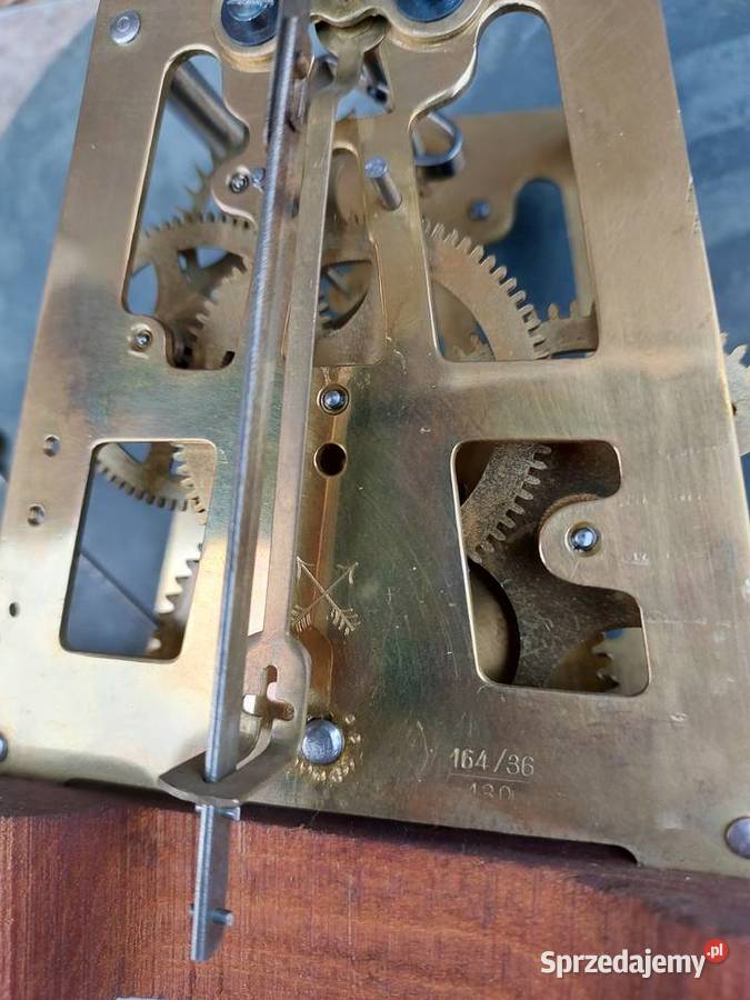 Stary okrągły zegar ścienny klubowy przedwojenny Tczew