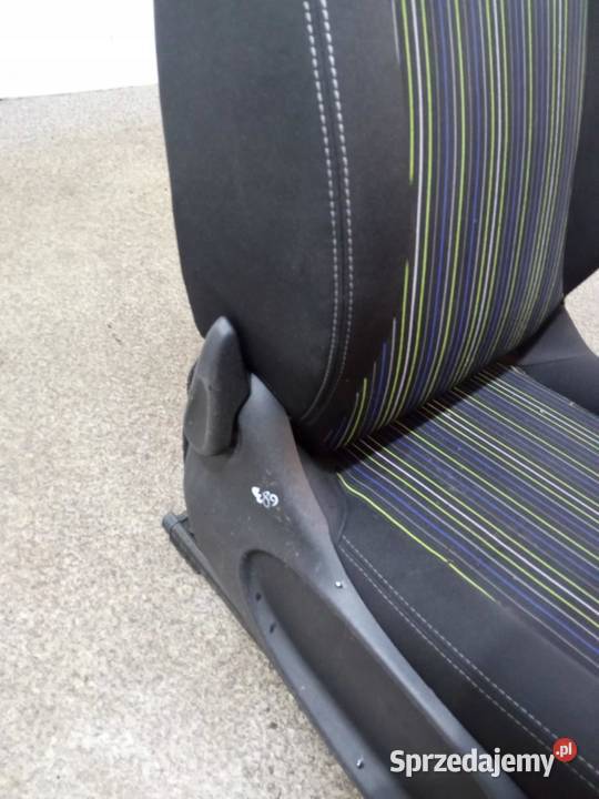 FOTELE PRAWY PRZÓD PASAŻERA URBAN SOUL Peugeot Rok produkcji 2015 świętokrzyskie