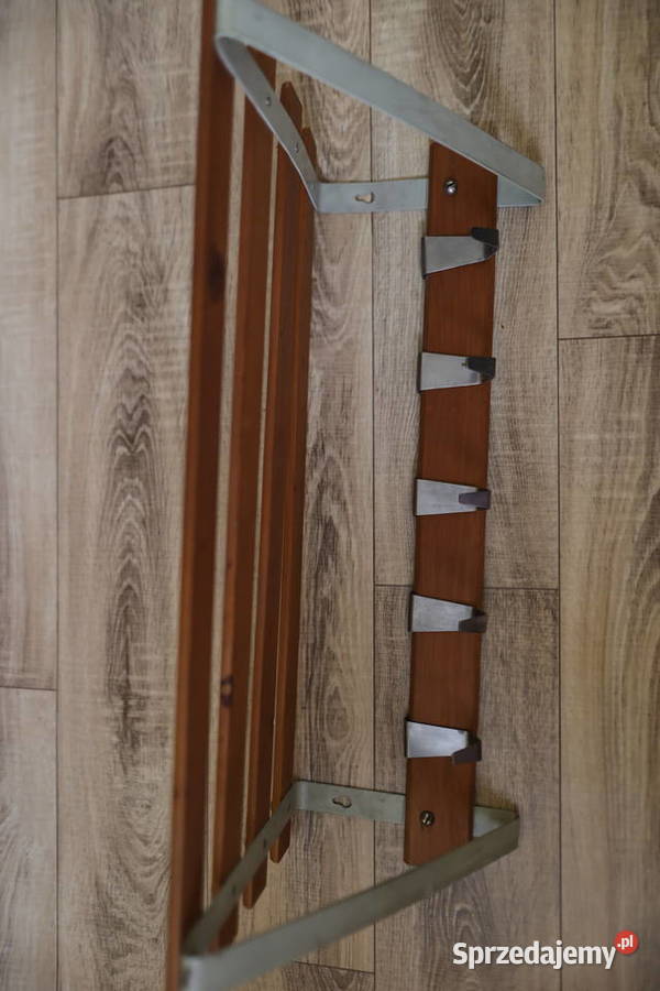 Półka na ścianę z wieszakami drewniane listwy 66 Stąporków