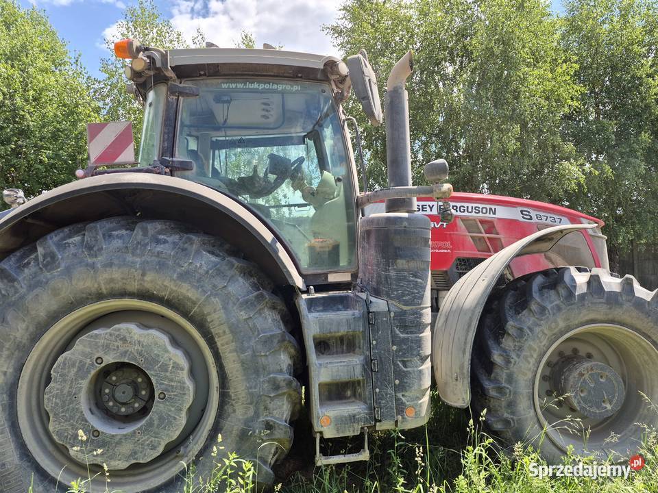 DWA CIĄGNIKI MASSEY FERGUSSON MF8737 Kielce