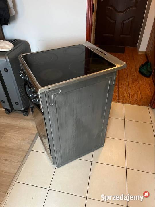 Kuchenka indukcyjna z piekarnikiem Pozostałe sprzedam