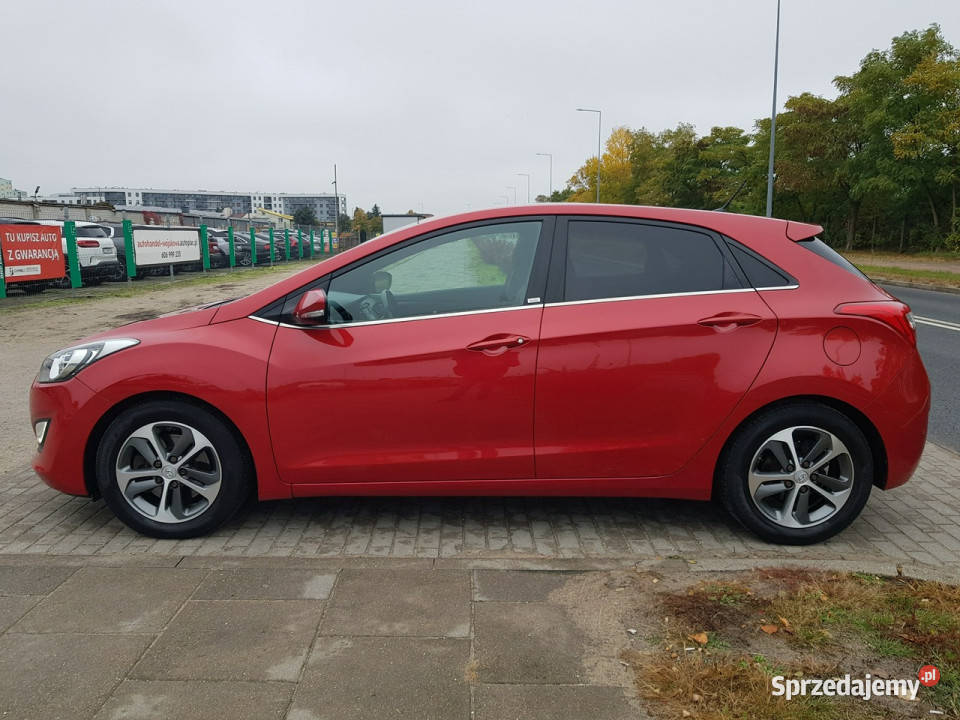 Hyundai i30 16 Benzyna Klima Czarna Podsufitka Włocławek