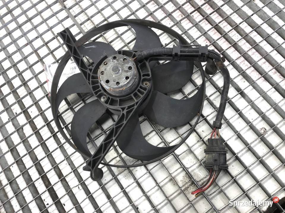 WENTYLATOR CHŁODNICY AUDI A3 8L 19 110 osobowe Układ chłodzenia