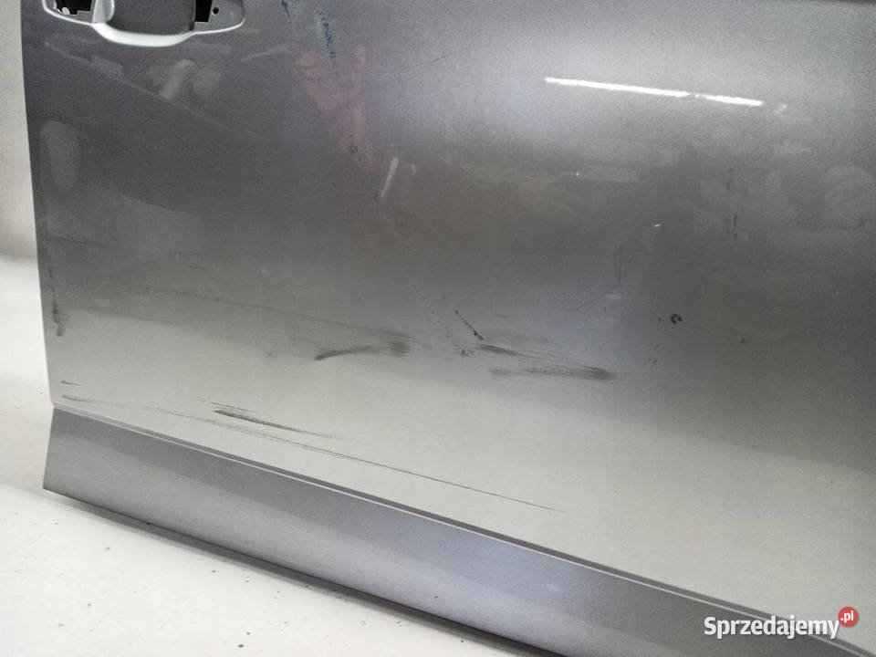 DRZWI PRZÓD PRZEDNIE PRAWE SKODA OCTAVIA III