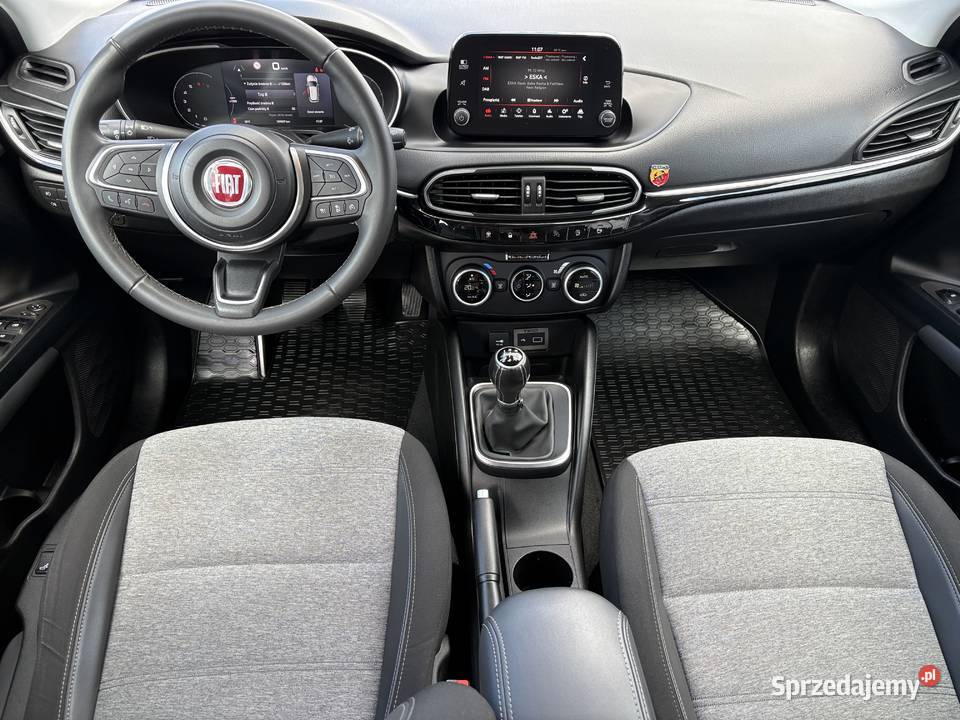 FIAT TIPO CROSS Salon BezwypKlimaSkóra NAWIFull Tipo Libiąż