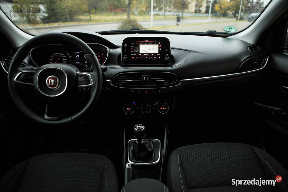 Fiat Tipo14 benzyna Turbo wersjaLOUNGE 87200km mazowieckie Radom sprzedam