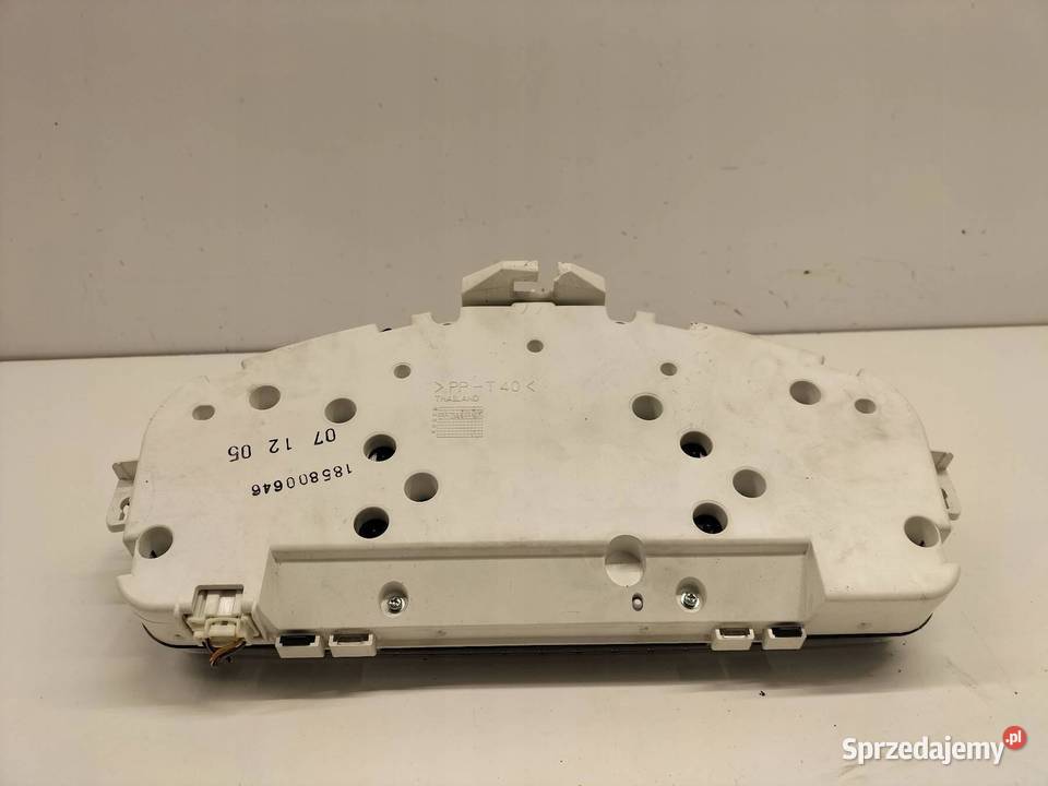 LICZNIK EU 30728642 30710071 18 B Volvo S40 II