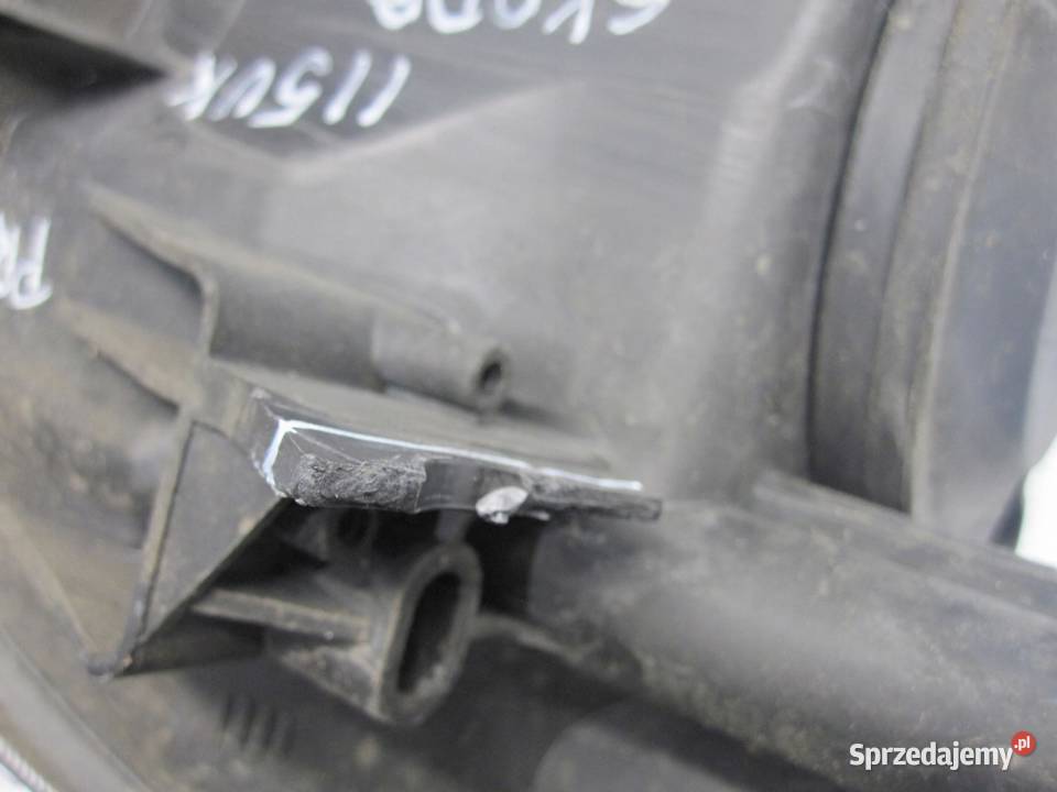 SKODA SUPERB II 11r lampa prawy przód 3T2941016C osobowe