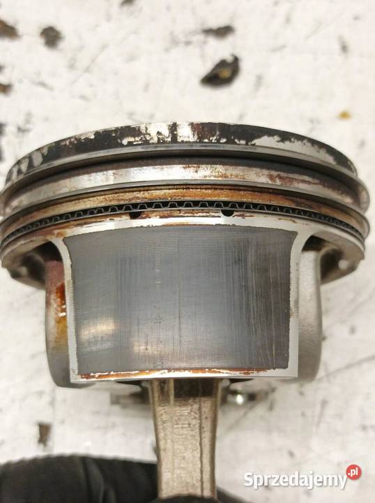 TŁOK KORBOWÓD 83P35 20 CGI 45 AMG 421