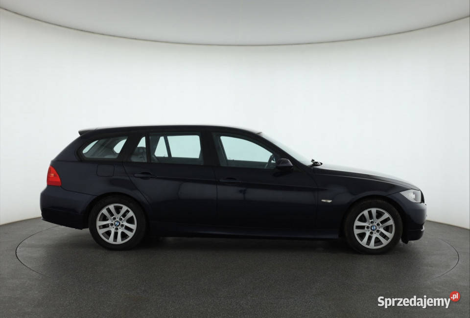 BMW 3 318 i ABS Seria 3 Motoryzacja