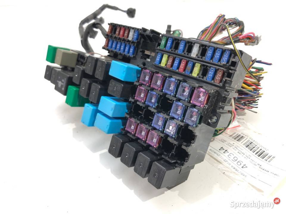 SKRZYNKA BEZPIECZNIKÓW MAZDA CX5 Hatchback 1117 sprzedam