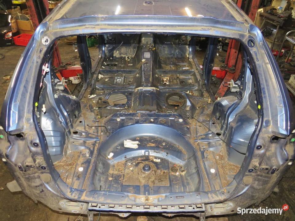 PAS TYLNY TYŁ WANNA ĆWIARTKA SUBARU XV