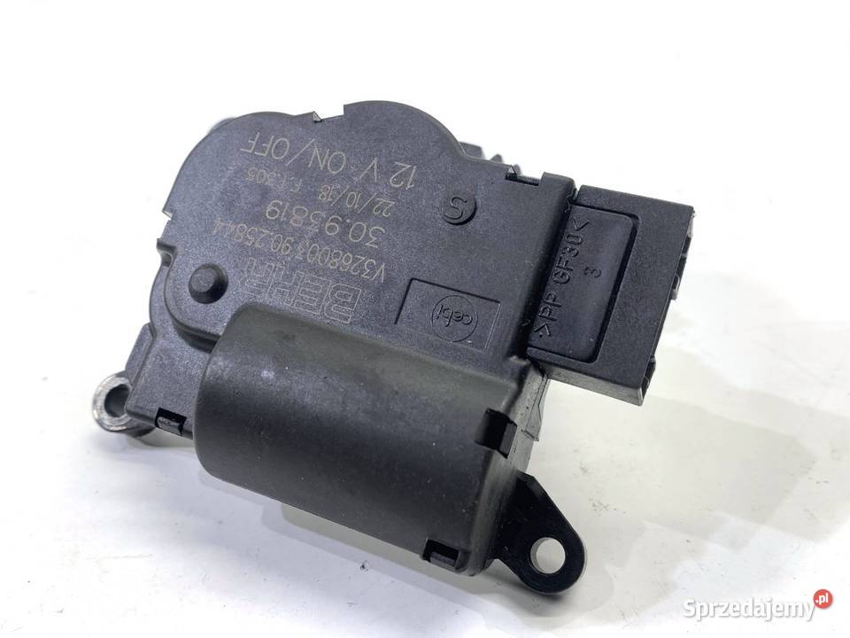 SILNIK NAGRZEWNICY SKODA V3268003 FABIA III Silniki