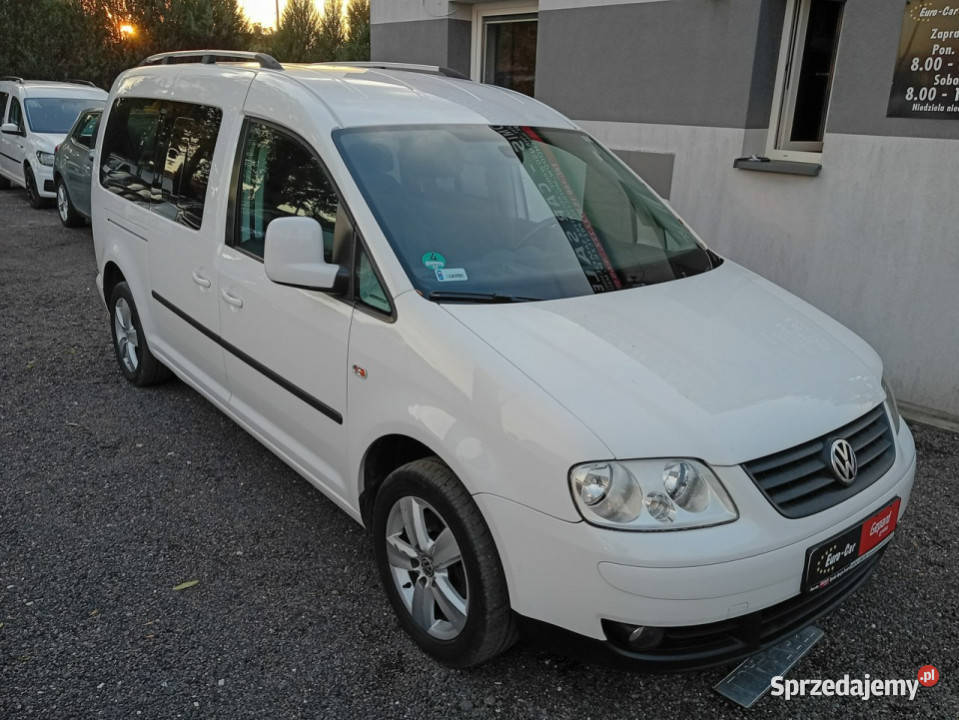 Volkswagen Caddy Maxi 7 osobowyMożliwość zamiany światła przeciwmgielne Caddy lubelskie Janów Lubelski
