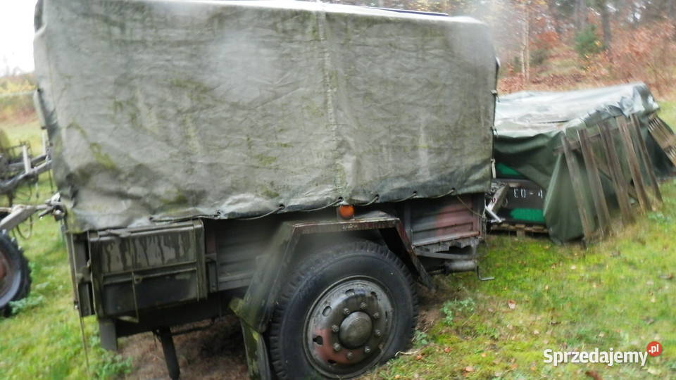 przyczepa wojskowa 1 osiowa skrzyniowa cysterna mazowieckie