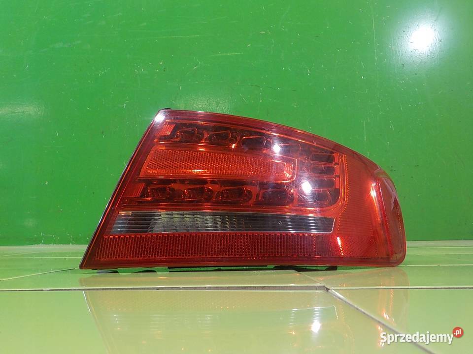 AUDI A4 B8 SLINE 18 TFSI 08r SEDAN lampa prawa Suków