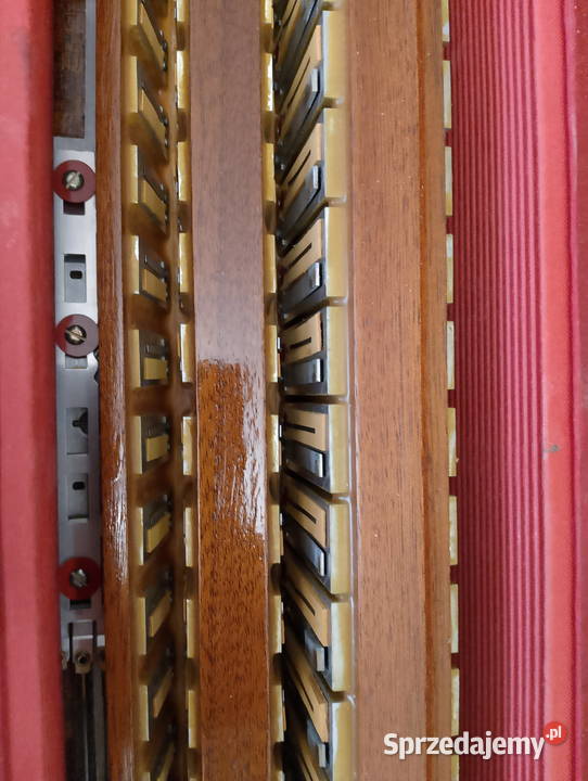 sprzedam akordeon ETombolini 4 dhóry w stanie Ostrowiec Świętokrzyski