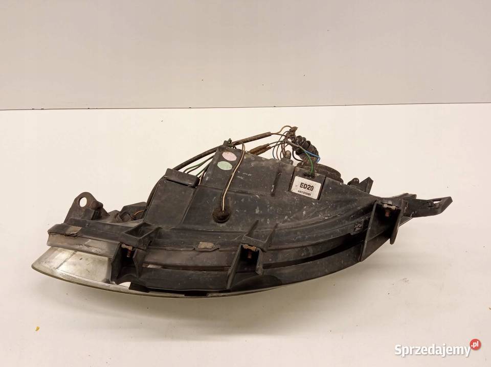 LAMPA PRZÓD PRAWA LED SOCZEWKA EUROPA CLEAR