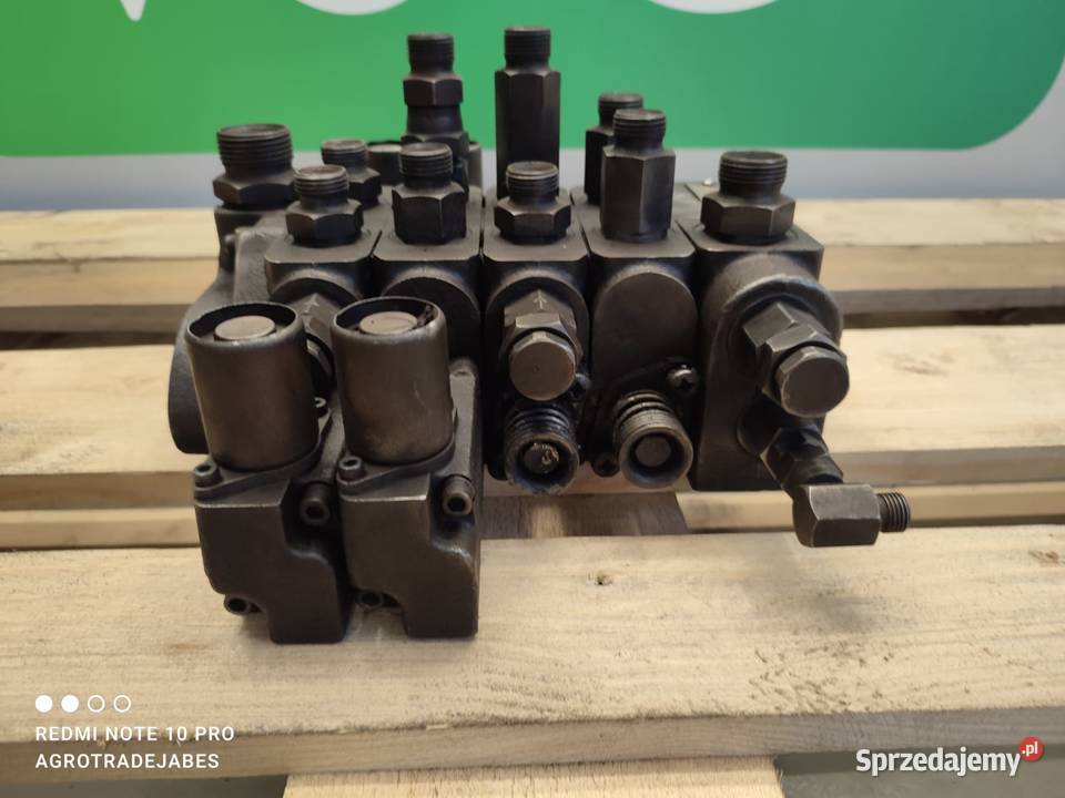 Rozdzielacz hydrauliczny 3469204182 JCB Wilkowo sprzedam