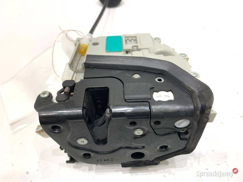 ZAMEK DRZWI PRAWY PRZÓD AUDI A4 B9 Kombi