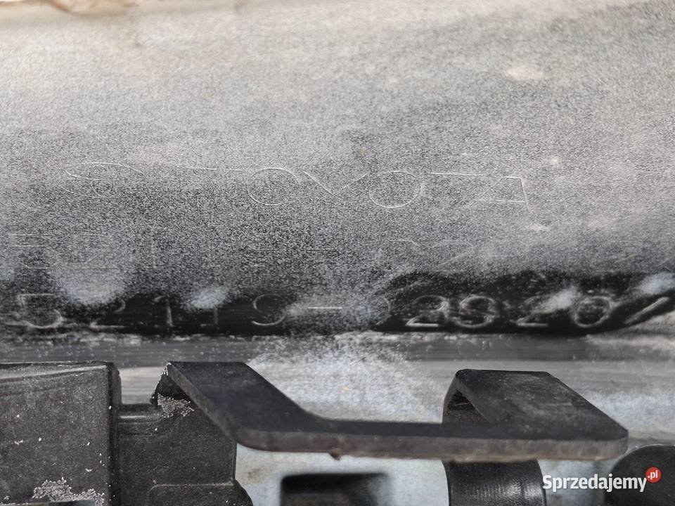 TOYOTA COROLLA E21 ZDERZAK PRZÓD PRZEDNI Bieleń