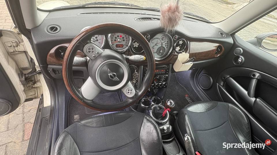 Mini Cooper R50 16 Benzyna LPG 2005 r 4osobowy Rok produkcji 2005 mazowieckie