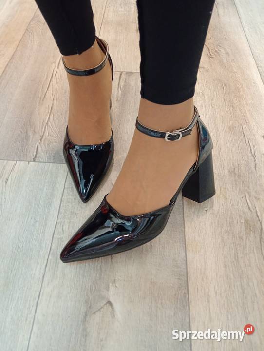 40 Czarne czółenka wieczorowe z zapięciem Nowe Kraków