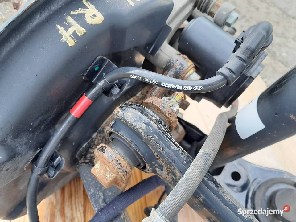 KOMPLETNA ZWROTNICA Z WACHACZAMI HYUNDAI TUCSON osobowe łódzkie Skierniewice sprzedam