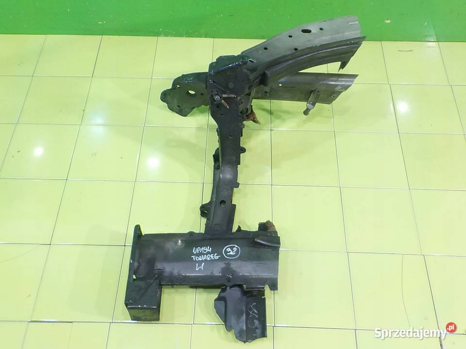 VW TOUAREG I LIFT 25 TDI 08r 5D podluznica lewa