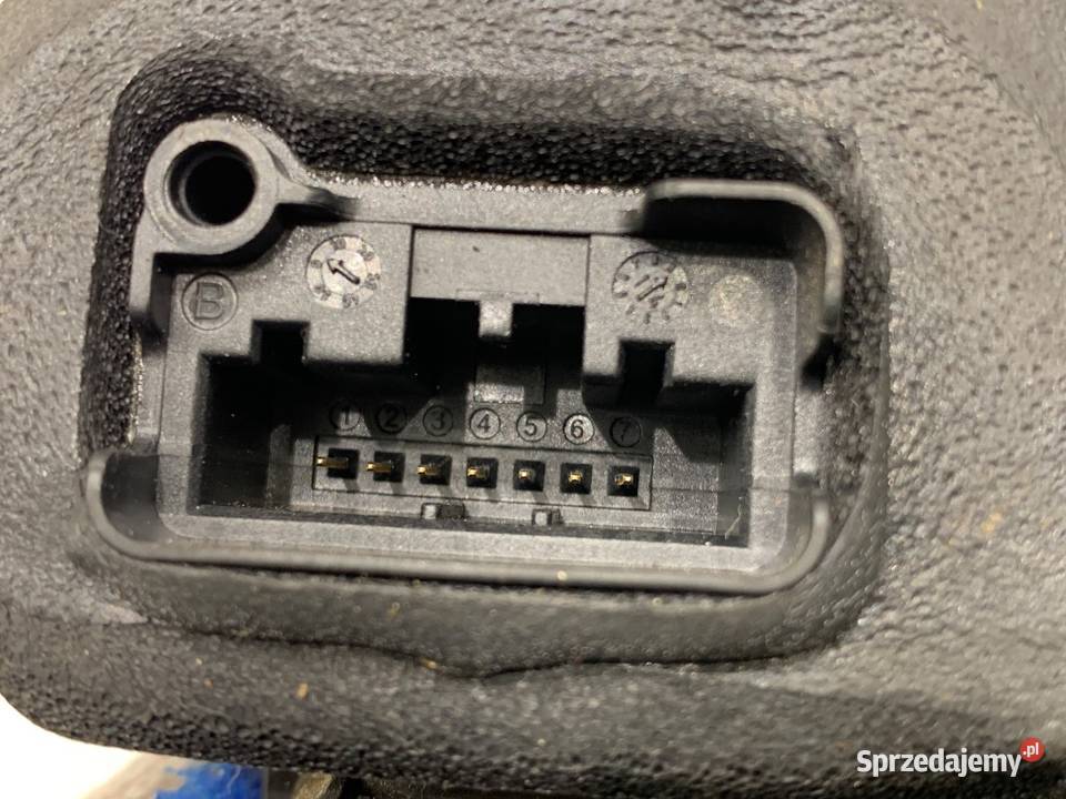 ZAMEK DRZWI LEWY TYŁ VW GOLF VII Hatchback sprzedam