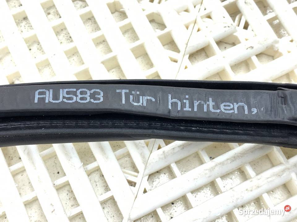 USZCZELKA RAMKA DRZWI TYŁ PRAWA AUDI A7 C8
