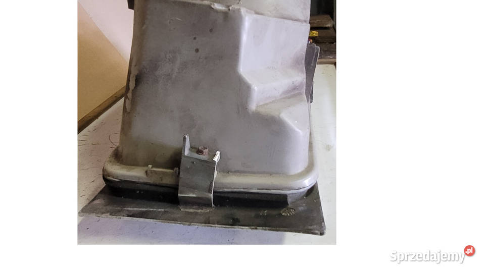 LAMPA PRZÓD PRZEDNIA PRAWA REFLEKTOR VOLVO 240 Ruda Śląska