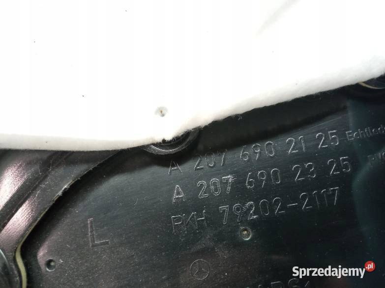 TAPICERKA BOCZEK Lewa strona 2076902125 Mercedes świętokrzyskie