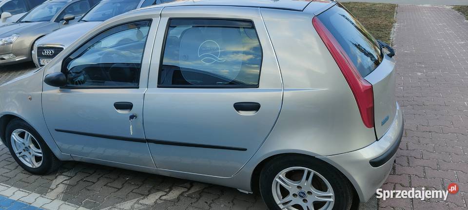 Piękny Fiat Punto 2023r idealny stan Super benzyna