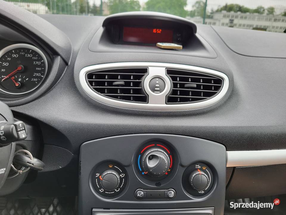 Renault Clio 12 benzyna 75 niski przebieg Warta sprzedam