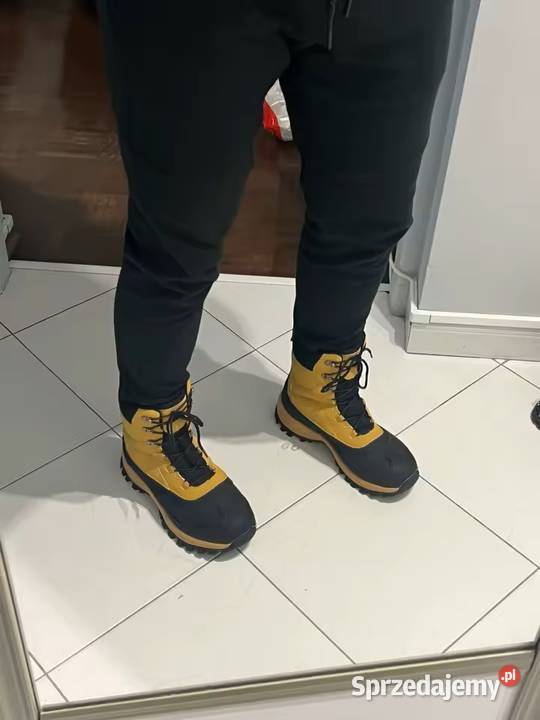 Botki wiązane 2 kolory ocieplane rozmiary 3948 dolnośląskie Świdnica sprzedam