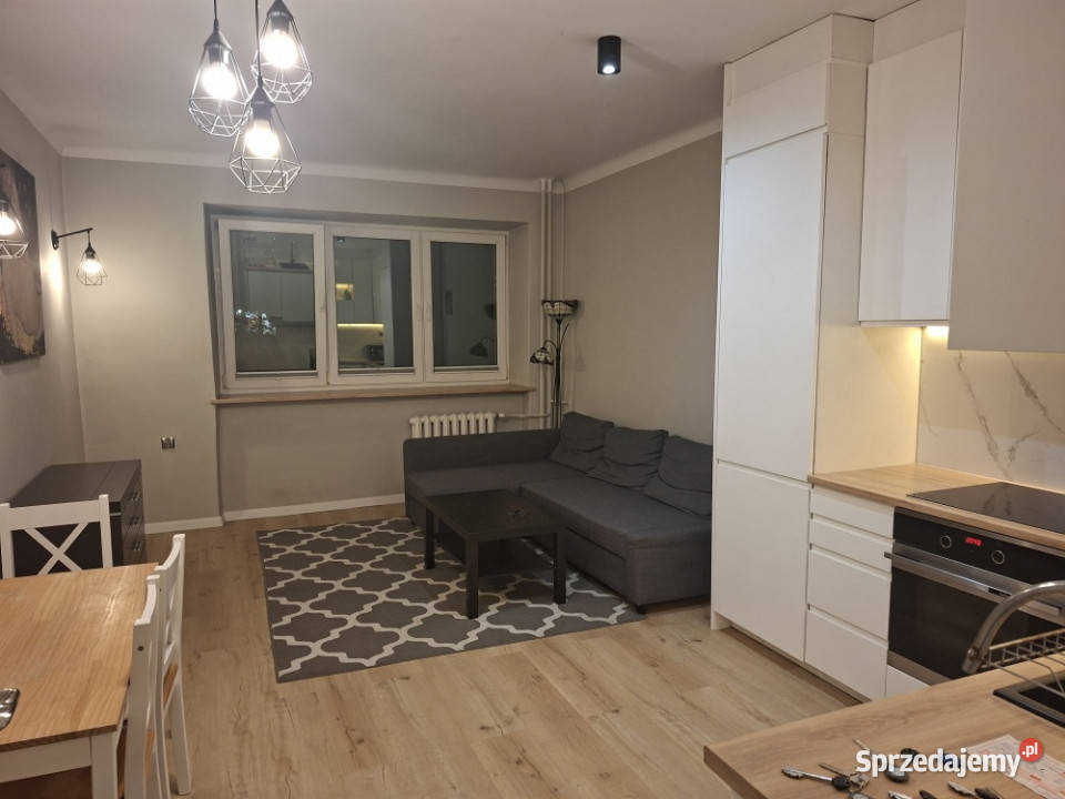 3 pokoje remoncie Karmelicka w Śródmieściu Warszawa
