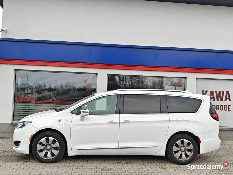 Chrysler Pacifica Hybryda Plug IN szyberdach Karczew