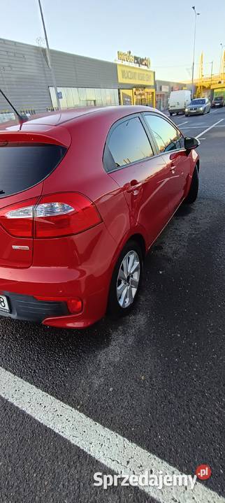 Ładna KIA RIO z 2016r Niski przebieg 63350 Bełchatów