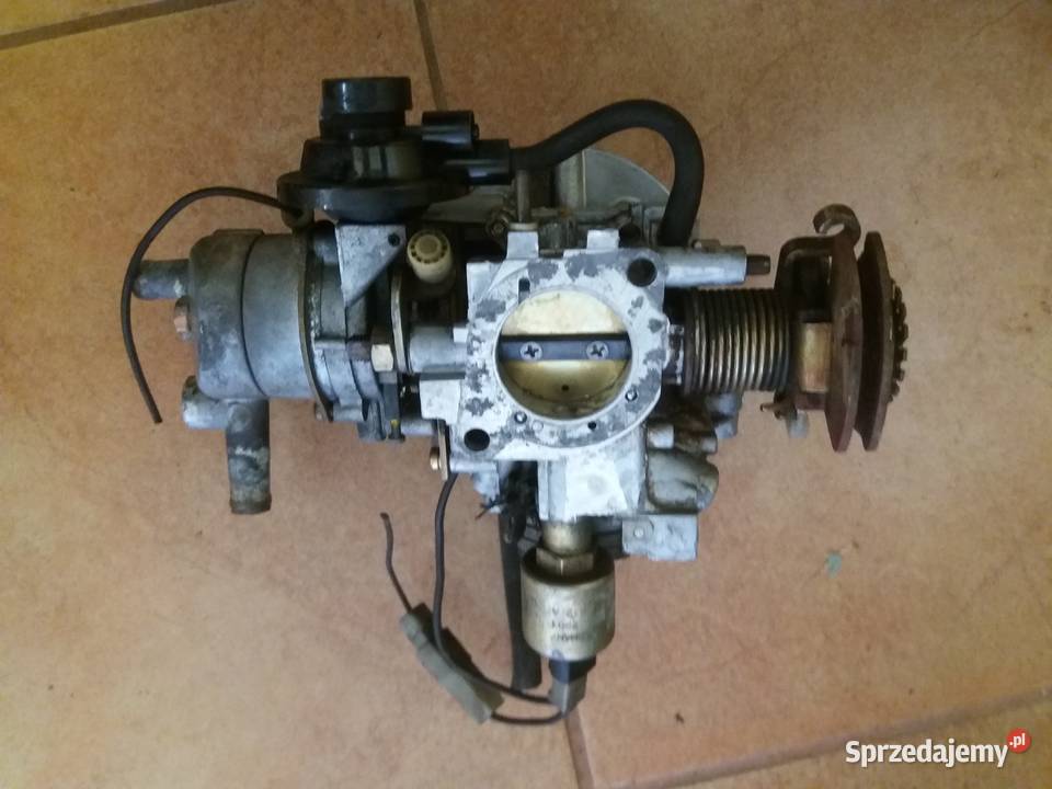 Audi 80 100 7982 16 19 gaźnik 049129017n Rakoniewice sprzedam