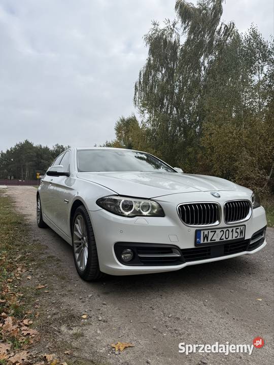 BMW F10 525d xDrive 2014 160kw 218 118 kamera cofania mazowieckie Żyrardów